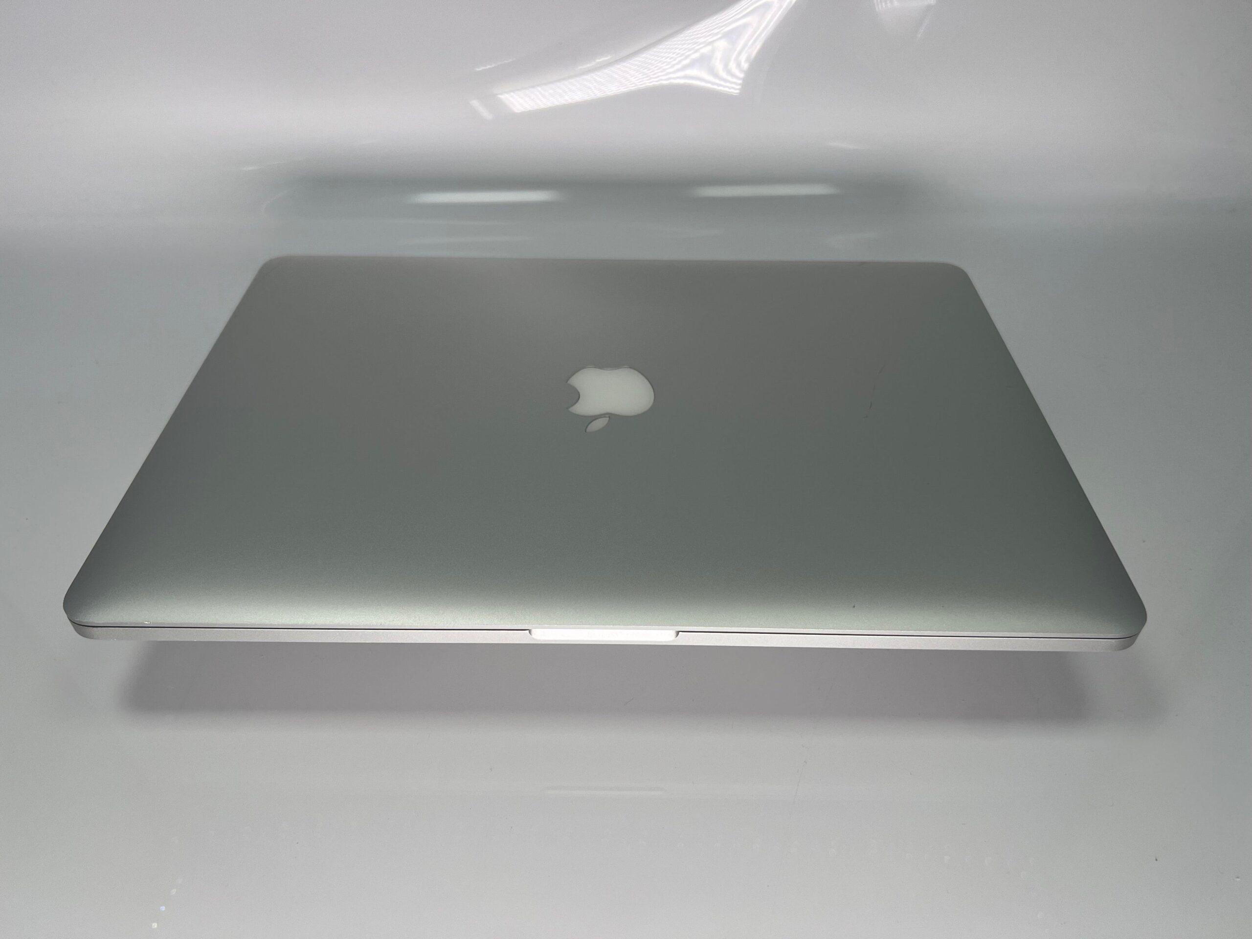 2014 MacBook Pro 15-inch i7 2.5GHz 16GB RAM 512GB SSD Silver - Image 4