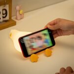 ⁦HAPPYBAG LED Lying Flat Duck Night Light. 3 Level Dimmable Nursery Nightlight.Cute Lamps Silicone Squishy Light Up Duck.Rechargeable Bedside Touch Lamp for Breastfeeding Toddler Baby Kids Decor⁩ - الصورة ⁦3⁩